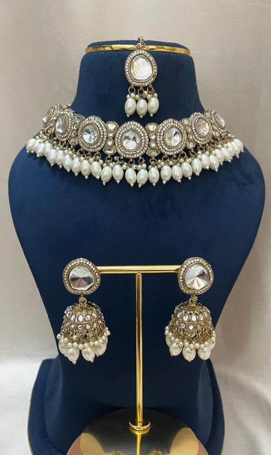Grace Kundan Set